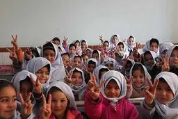 در صورت داشتن علائم سرماخوردگی به مدرسه نروید؛ غیبت‌ها موجهند