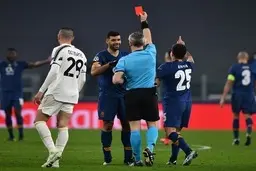 طارمی برای پورتو یک پنالتی گرفت| طارمی اخراج شد