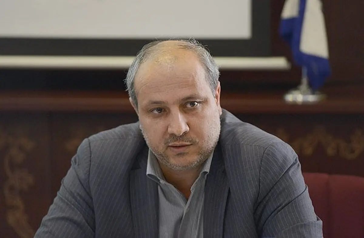 معاون شهردار تهران: مبلغ تمام شده بلیت مترو ۱۵ هزار تومان است؛ مردم باید در حد ۵ هزار تومان آن را بدهند