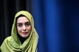 شباهت فوق العاده زیاد الیکا عبدالرزاقی به گوهر خیراندیش در این عکس 