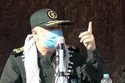 
به برخی دولت‌ها هشدار می‌دهیم که تحرکات صهیونیست‌ها در خلیج فارس قابل تحمل نیست 
