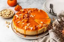 طرز تهیه کیک خرمالو | طعمی دل‌چسب از فصل نارنجی‌ها با یک کیک پاییزی +ویدئو