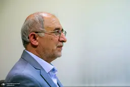 حسین علایی: نگذاریم شرق و غرب از ایران استفاده ابزاری کنند |  ریشه مشکلات معیشتی به سیاست خارجی باز می‌گردد