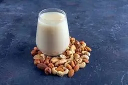 در این زمان اصلا شیر مصرف نکنید! | زمان درست مصرف شیر چه زمانیست؟