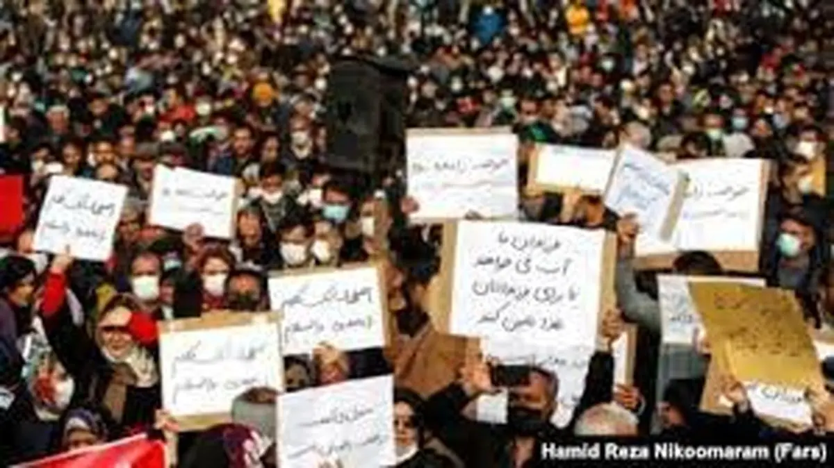 اعتراضات اخیر اصفهان ریشه اقتصادی دارد  | به نتیجه مذاکرات در ۸ آذر خوش‌بین نیستم