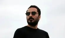 اخراج نوید محمدزاده از یک تئاتر | علت چه بود؟