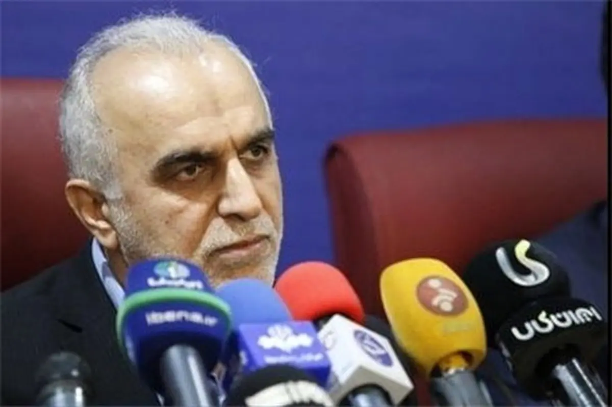 وزیر اقتصاد  |   سهام‌داران در فروش سهام عجله نکنند