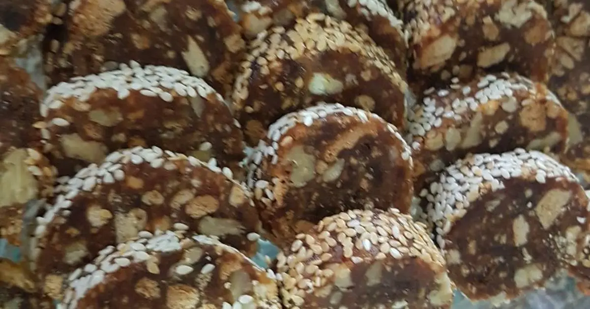 خرما بیسکوییتی انقدر خوشمزه ست که رودست نداره! | طرز تهیه خرما بیسکوییتی +ویدئو