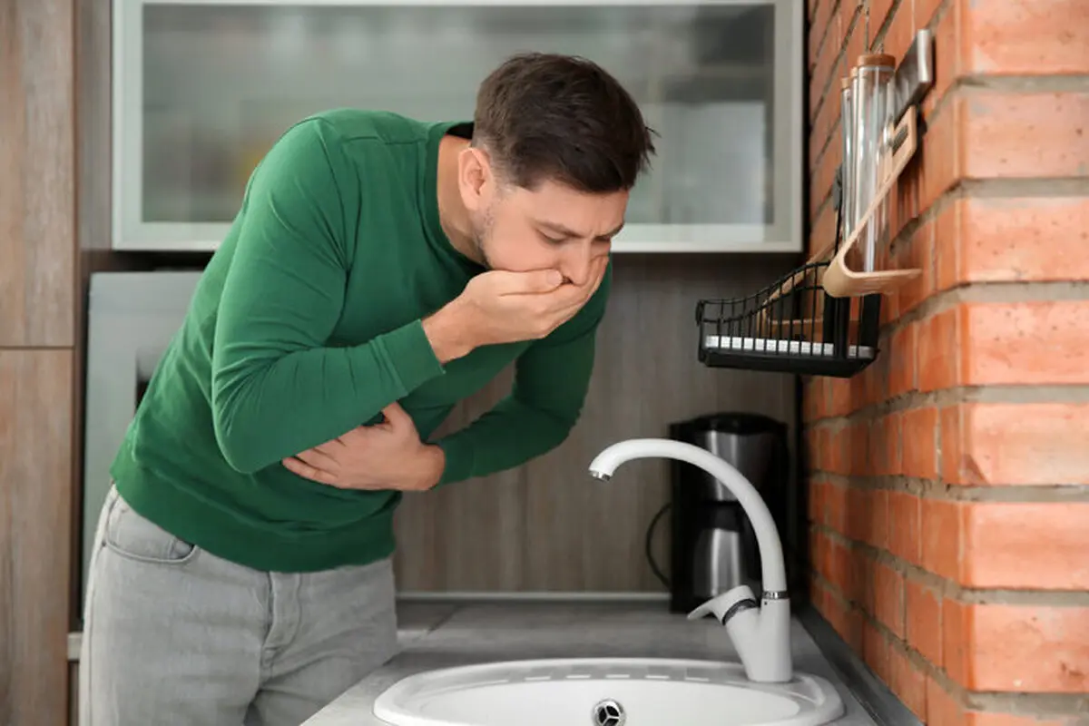 از علائم کمبود این ویتامین حالت تهوع است