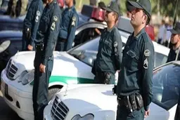 
پلیس 110چند دقیقه بعد از تماس در محل حاضر می‌شود؟
