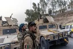 ۸ نظامی افغانستان در حمله طالبان کشته شدند