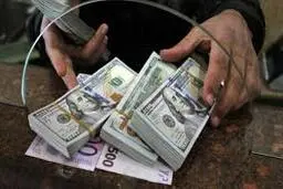 تجمع بازاریان لاله‌زار و چهارسو در اعتراض به نوسانات شدید نرخ ارز