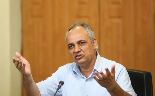 زیدآبادی: این نتیجۀ ظاهربینی است جناب ولایتی!