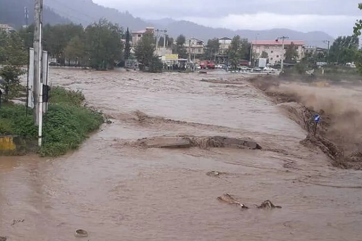 اعزام۱۱تیم امدادی به مناطق سیل‌زدهپ|۷ شهرستان فارس درگیر آب‌گرفتگی