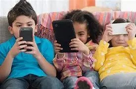 فرزندتان گوشی شخصی دارد؟ | این تنظیمات امنیتی را فراموش نکنید! +ویدئو
