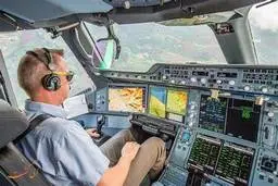 خواب خلبانان در آسمان! | مسیر پرواز اصلاح شد؟