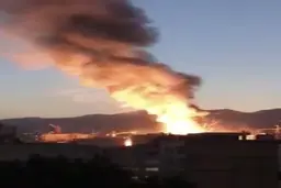 افزایش کشته های  آتش سوزی شمال تهران به ۱۷ نفر
