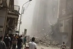  ۸۰ نفر زیر آوار ساختمان متروپل آبادان