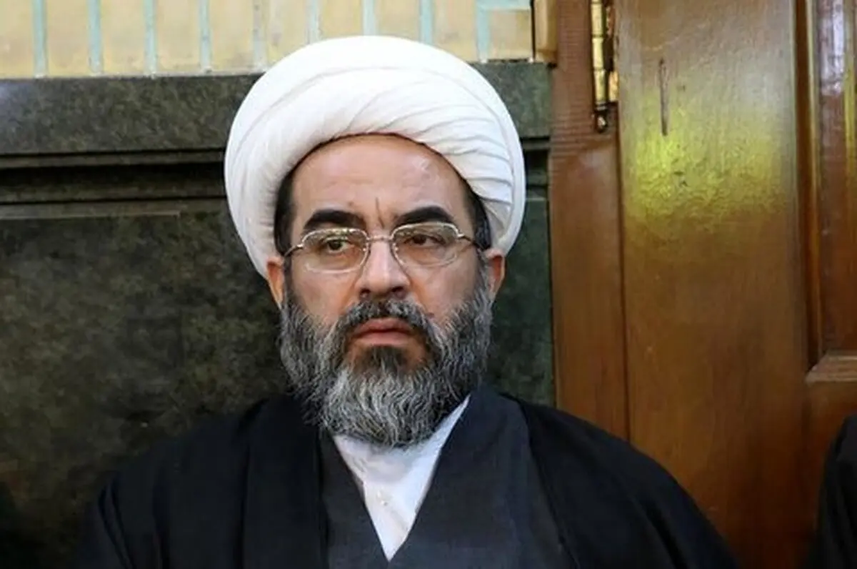 فاضل لنکرانی: یک روحانی یا مداح مگر علم غیب دارند که بگویند «کرونا به مجلس امام حسین(ع) نمی آید»؟