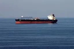 ادعای رسانه صهیونیستی درباره هدف قرارگرفتن یک کِشتی با پرچم ایران