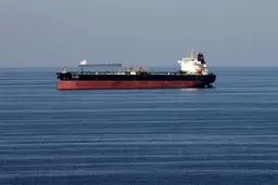 ادعای رسانه صهیونیستی درباره هدف قرارگرفتن یک کِشتی با پرچم ایران