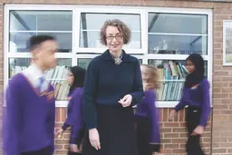 یک معلم، برنده جایزه جورج اورول ٢٠٢٠