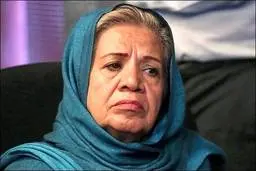 عکسی از خانواده گیتی معینی غوغا کرد | کی فکرشو می‌کرد گیتی معینی خانواده به این سانتال مانتالی داشته باشه