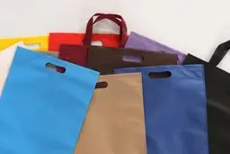 احتمالا کیسه‌های پارچه‌ای خیلی هم محافظ محیط زیست نیستند!