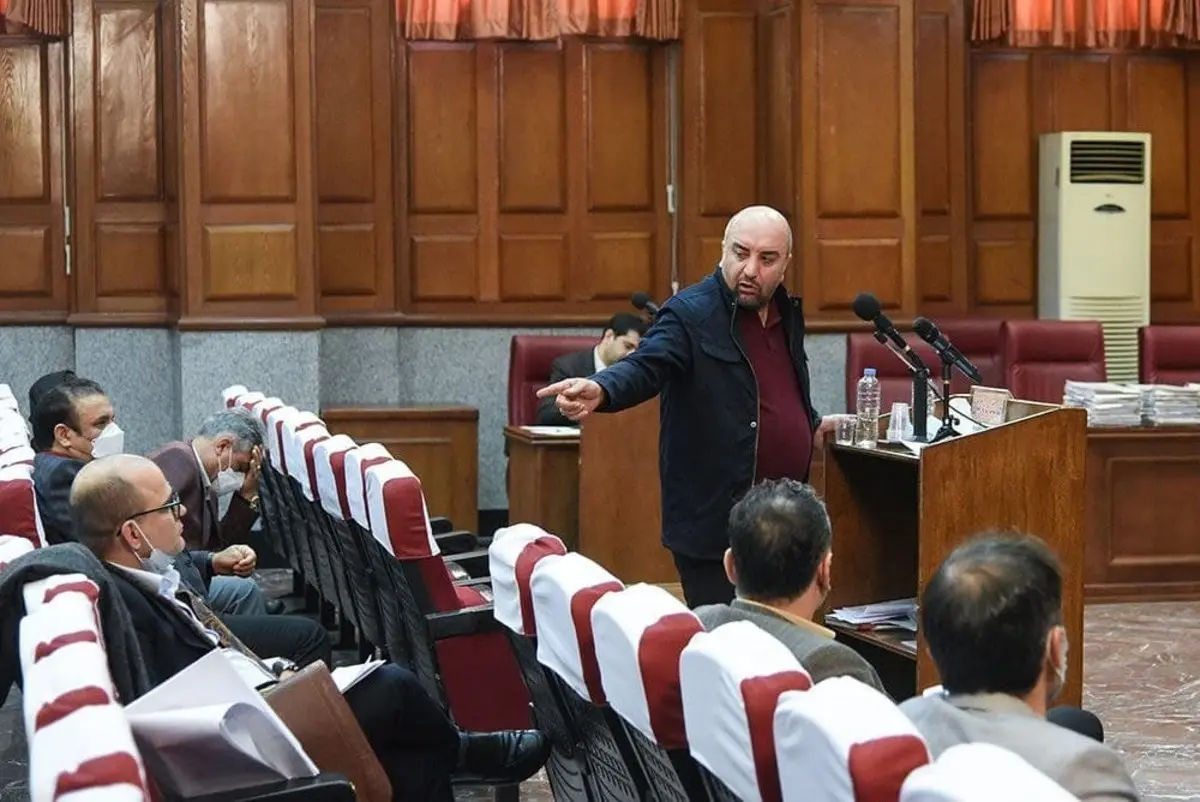 
متهم پرونده شهرداری شهریار: رشوه نگرفتم قرض گرفتم
