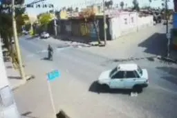 تصادف موتورسیکلت حامل مواد محترقه با پراید + ویدئو 