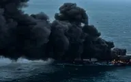آتش سوزی یک کشتی در سواحل ویکتوریا در بریتیش کلمبیای کانادا