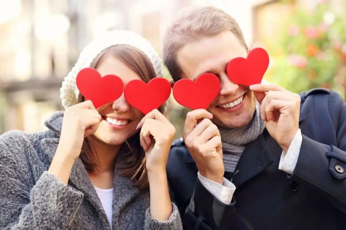 هشت نشانه حاکی از این که برای هم ساخته شده‌اید!