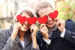 هشت نشانه حاکی از این که برای هم ساخته شده‌اید!