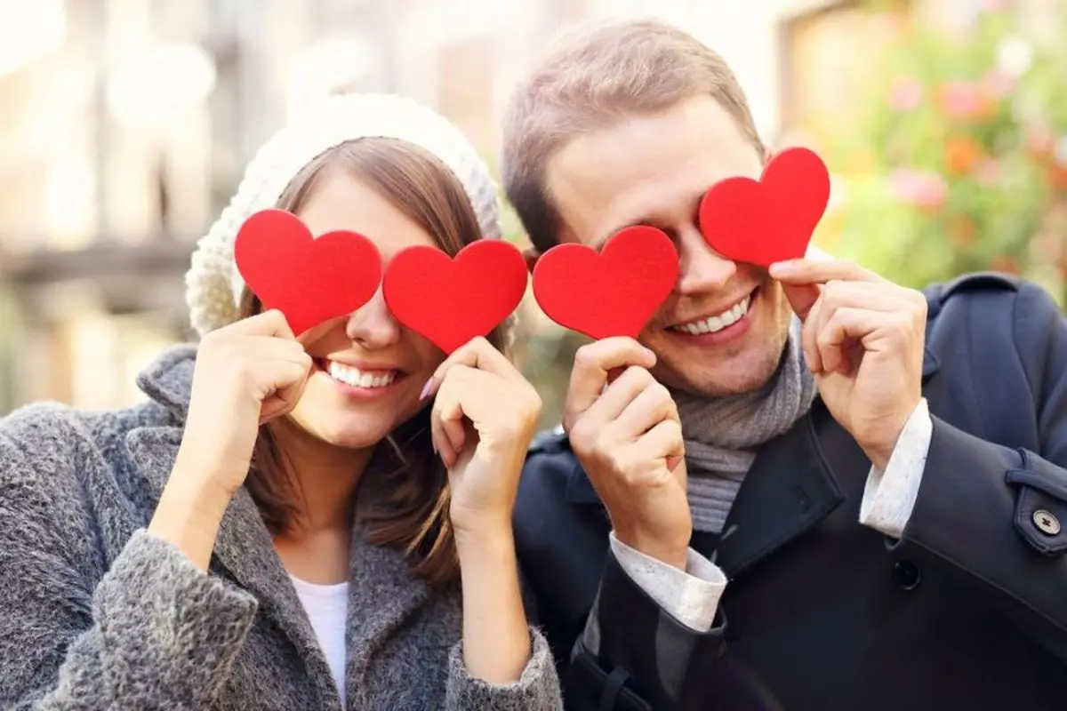 هشت نشانه حاکی از این که برای هم ساخته شده‌اید!