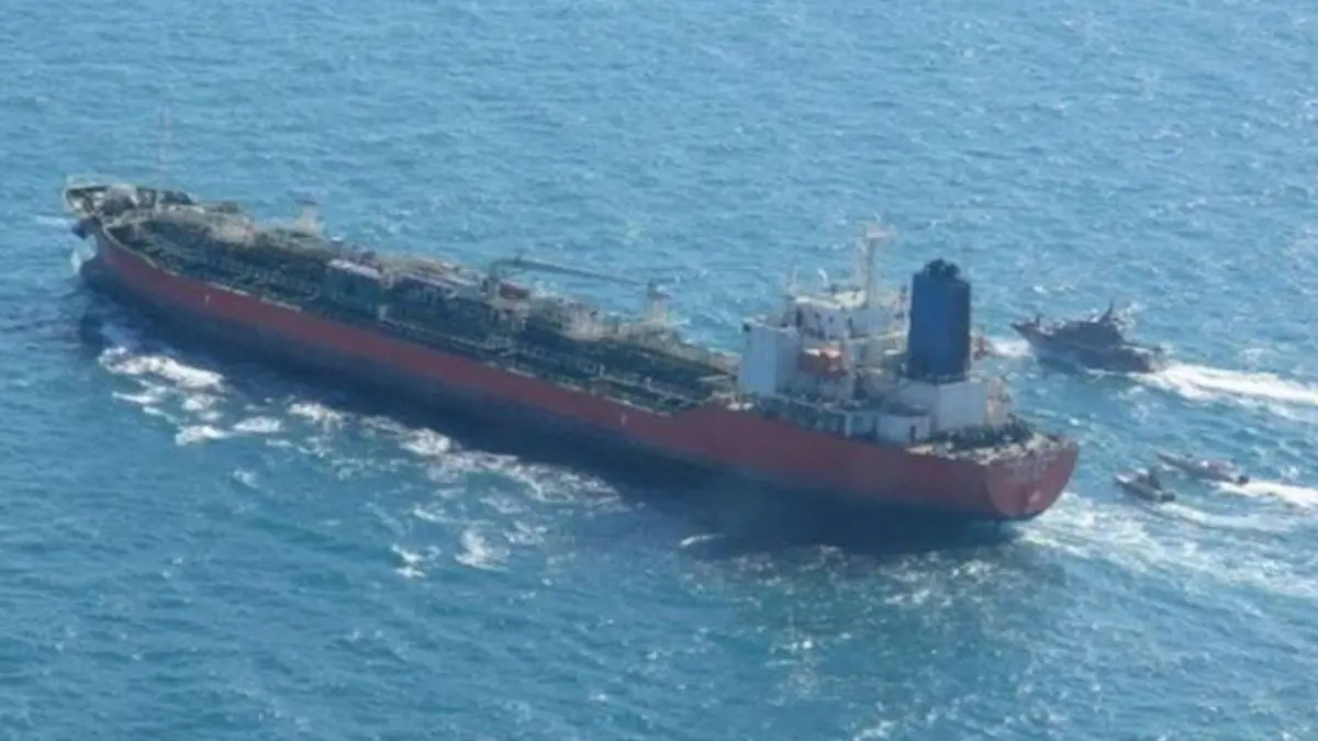 کره جنوبی: یک هیئت دیپلماتیک برای رایزنی درباره نفتکش توقیف شده به تهران سفر می‌کند | معاون وزیر خارجه هم که قرار بود درباره پول بلوکه شده ایران مذاکره کند، در خصوص موضوع کشتی رایزنی خواهد کرد