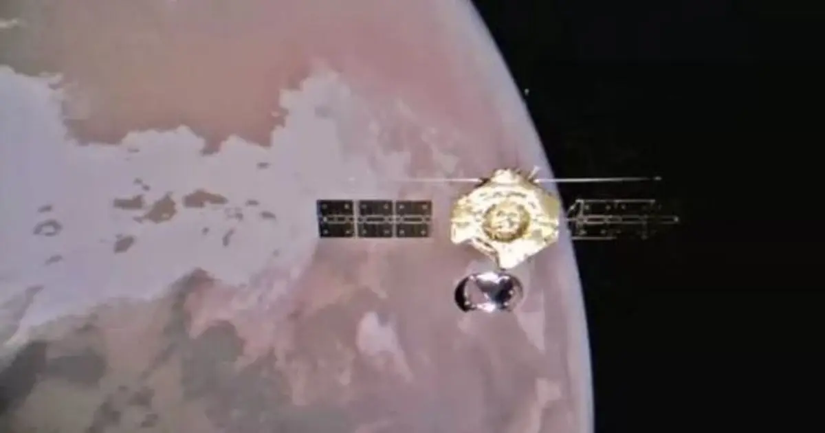 ویدئویی دیدنی از پرواز فضاپیمای چینی بر فراز مریخ