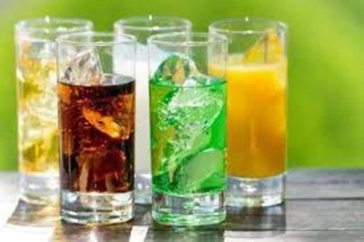 
با هربارنوشیدن نوشیدنی‌های شیرین یک گام به سرطان روده بزرگ نزدیک تر می شوید

