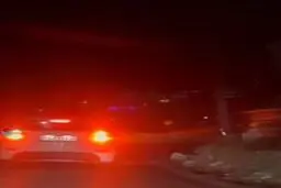 حرکات غیرعادی و خطرناک راننده یک خودرو، در جاده فشم+ویدئو