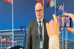 استعفای وزیر دفاع نروژ به دلیل رابطه جنسی با دختر دبیرستانی 