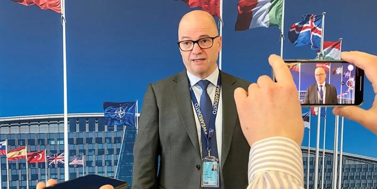 استعفای وزیر دفاع نروژ به دلیل رابطه جنسی با دختر دبیرستانی 