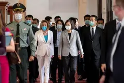 توصیه مهم روزنامه جمهوری اسلامی به دولت درباره دعوای چین و آمریکا