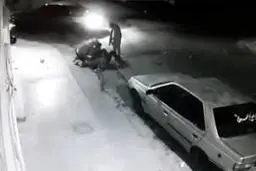  زورگیری مسلحانه    |     ۲ سارق مسلح دستگیر شدند/ اتفاق مربوط به تیرماه بود