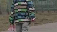 کودک آواره، خسته و‌گریان در مرز اوکراین+ویدئو