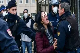 
نخست وزیر ایتالیا: در تاریکترین اوقات کشور به سر می‌بریم