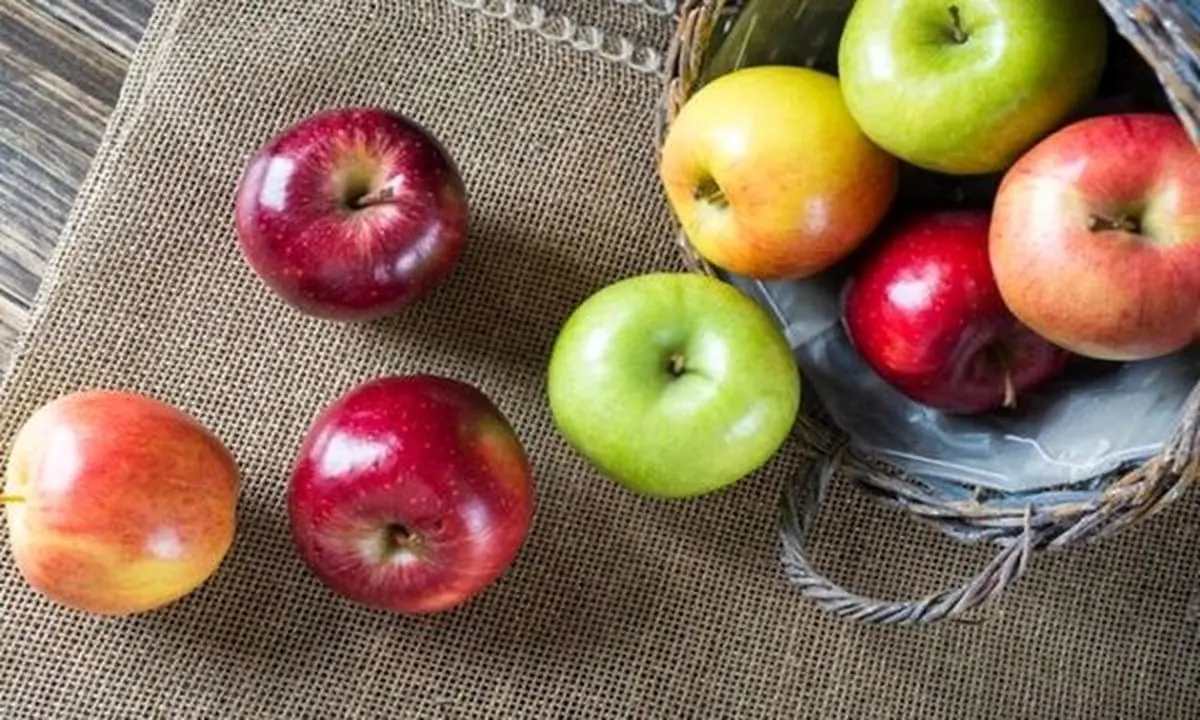 درمان بسیاری از بیماری ها با مصرف سیب
