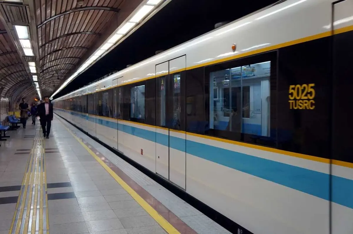 کاهش یک میلیونی سفر تهرانی‌ها با مترو
