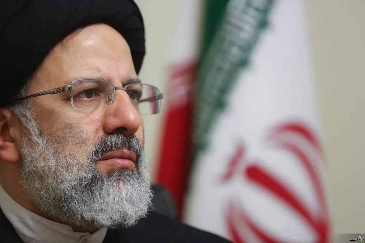 رئیسی دنبال عرضه خودرو در بورس است