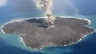 پدیده‌ای نادر در اقیانوس آرام | فوران آتشفشان جزیره‌ای تازه خلق کرد +ویدئو