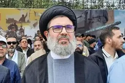 هاشم صفی الدین، جانشین احتمالی سید حسن نصرالله | هاشم صفی الدین، پدر همسر زینب سلیمانی 

‌