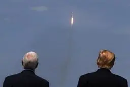 دیدنی‌های امروز؛ از پرتاب فضاپیمای خصوصی در آمریکا تا زندانیان آزادشده طالبان